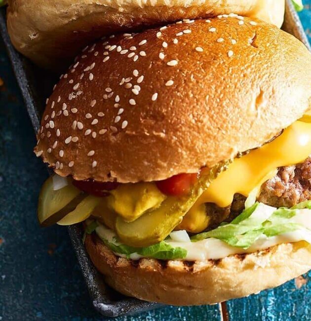 American-burger-foodiefavs-2022