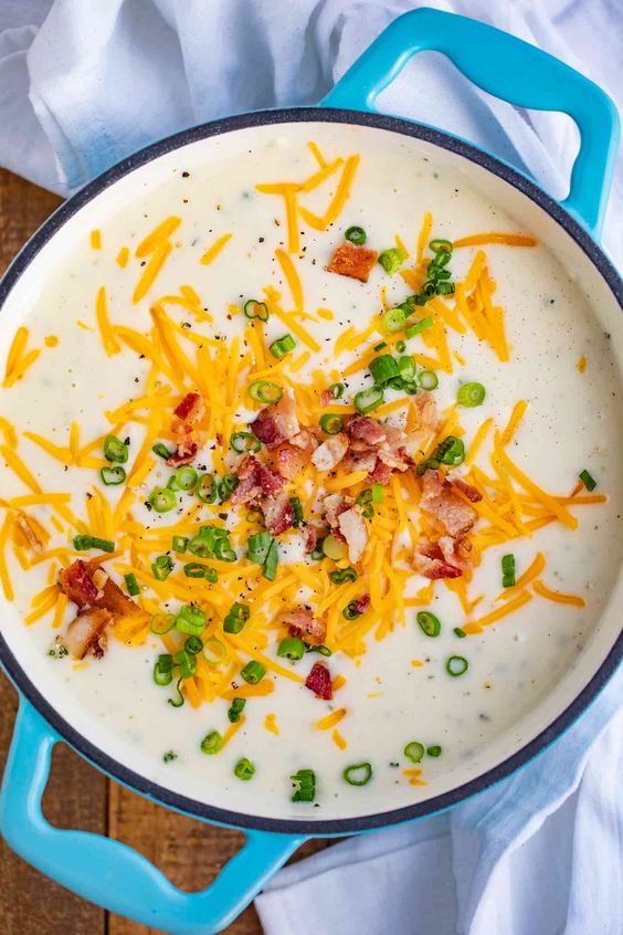 Hearty-ranch-soup-and-bacon-potatoes-foodifavs-2023