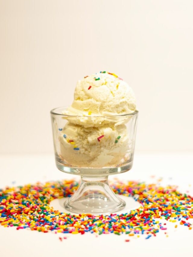 Homemade-Ice-Cream-Sundae-Recipe-2023