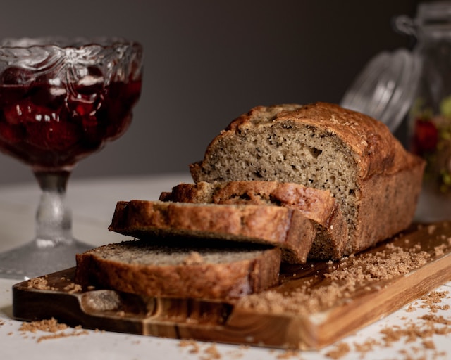 Easy-Recipe-For-Banana-Bread-With-Sour-Cream-2023